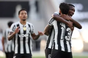 Foto: Vitor Silva/Botafogo - Legenda: Botafogo passou no teste diante do Novorizontino, da Série B / Jogada10